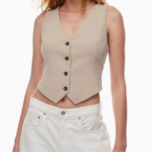 Aritzia Wilfred Rocco Vest Top Size 10 Beige Crepette Tailored Scoop Neck